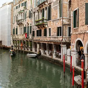 Hotel Al Sotoportego, Venedig